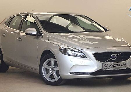 Volvo V40 2.0 D3 150PS Automatik Momentum R-CAM DAB