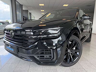 Volkswagen Touareg R 4Motion Hybrid Pano ACC Keyless Matrix