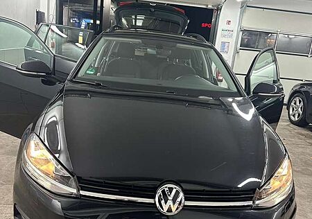 VW Golf Volkswagen Alltrack 1.8 TSI 4Motion (BMT) DSG