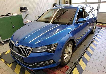 Skoda Superb Combi Style 2,0 TSI DSG LED NAVI SHZ AHK