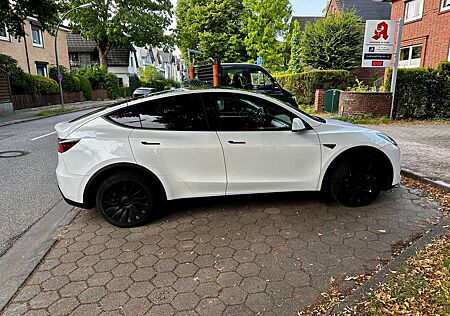 Tesla Model Y Long Range Dual Motor AWD