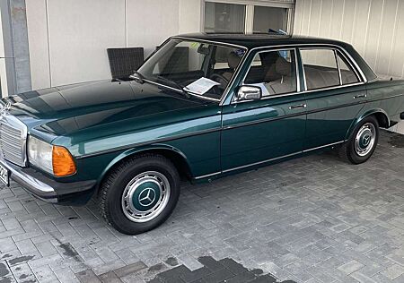 Mercedes-Benz Others 123