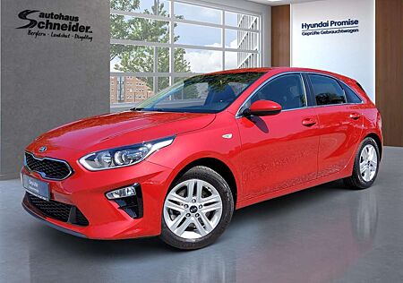 Kia Cee'd Ceed / 1.4 TGDi 6-MT VISION NAVI/SHZ/DAB/KAMERA/CARPLAY