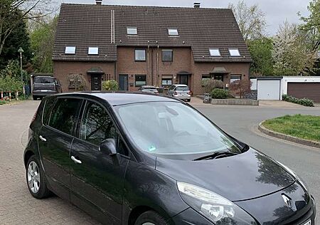 Renault Scenic dCi 110 FAP Dynamique