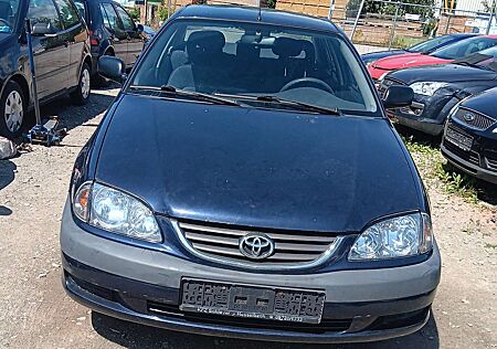 Toyota Avensis 1.8 Style