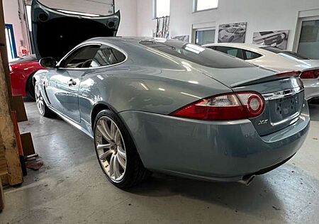 Jaguar XK 4.2 Coupe V8 keyless go 20 zoll