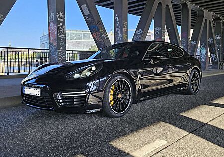 Porsche Panamera Turbo S inkl. APPROVED bis 2028