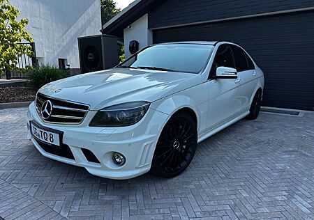 Mercedes-Benz C 63 AMG Limousine W204 19 ZOLL