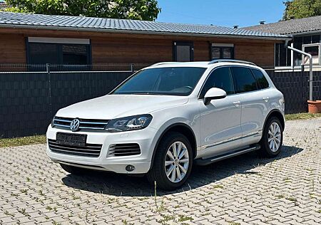 VW Touareg Volkswagen V6 TDI BMT*NAVI*LEDER*SHZG*AHK