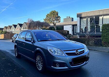 Opel Signum 2.2 Business Executive