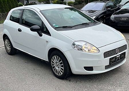 Fiat Grande Punto 1.4 8V Active Neue TÜV