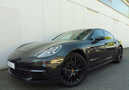 Porsche Panamera 4 V6 1.Hand/ Scheckheft!