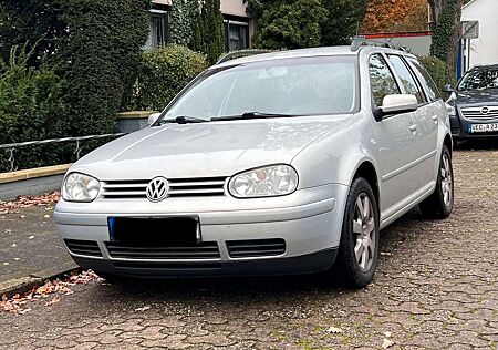 VW Golf Volkswagen 1.9 TDI 81 kW Automatik Variant