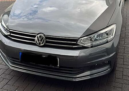 VW Touran Volkswagen Highline