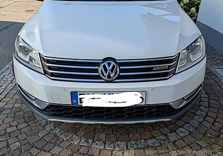 VW Passat Alltrack Volkswagen 2.0 TDI 4Motion DSG BlueMotion Tec