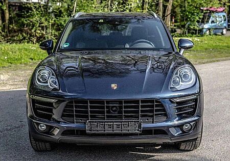 Porsche Macan S