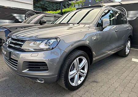 VW Touareg Volkswagen V6 TDI BMT*R LINE*NAVI*PANO*KAM*XEN*AHK