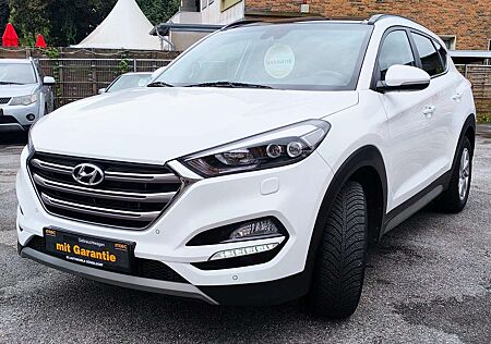 Hyundai Tucson 1.6 TGDI *Style*Panorama*LED*SzHz*1.Hd*Scheckheft*