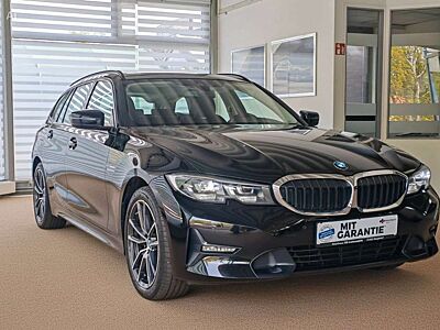 BMW 320 i Aut Sport Line AHK Teilleder LC+ Unfallfrei