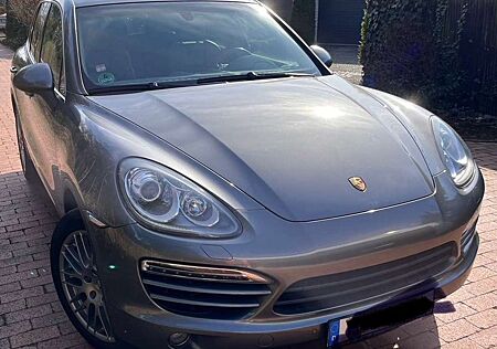 Porsche Cayenne Diesel, PASM, PCM, 8-fach 20“Spyder, Inspektion