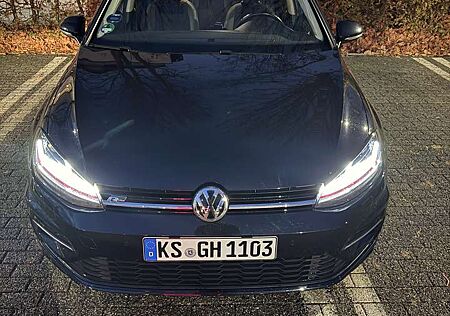 VW Golf Volkswagen Join, R-line
