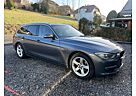 BMW 320d 320 xDrive DPF Touring Aut. Luxury Line