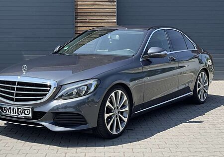 Mercedes-Benz C 200 4Matic 7G-TRONIC