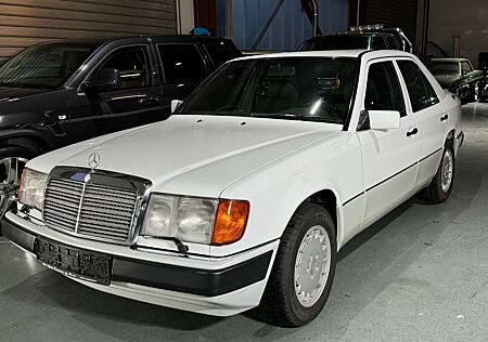 Mercedes-Benz 300 W124/Limo/300TD/4x4 Allrad/Automatik/aus 1.Hand