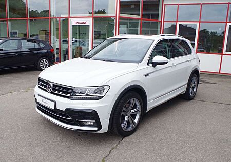 VW Tiguan Volkswagen 1.5 TSI Comfortline R-Line, Panoramadach
