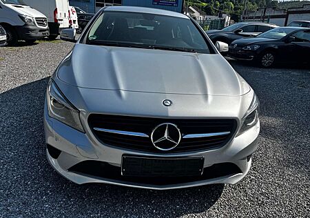 Mercedes-Benz CLA 180 (117.342)