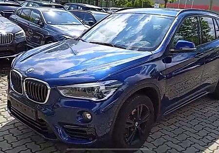 BMW X1 Baureihe xDrive 20 d Sport Line AHK