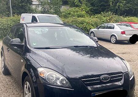 Kia Cee'd Ceed / ED CEE’D