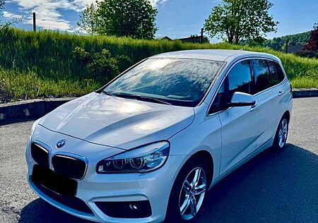 BMW 218 d xDrive Advantage
