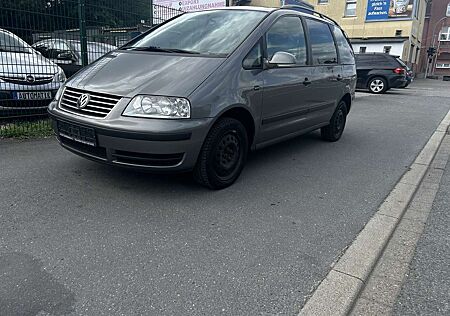 VW Sharan Volkswagen 2.0 TDI DPF BlueMotion Comfortline