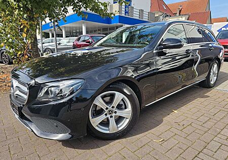 Mercedes-Benz E 220 T-Modell Avantgarde/Automatik/AHK/RFK/