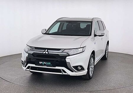 Mitsubishi Outlander PHEV Basis Spirit 4WD*Navi*RFK