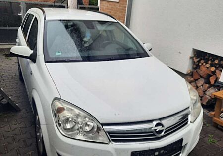 Opel Astra 1.7 CDTI Caravan DPF Edition