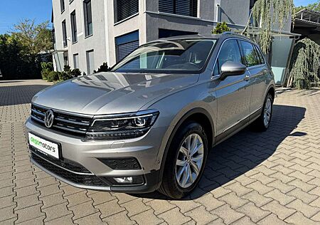 VW Tiguan Volkswagen 2.0 TDI Highline 4M*PANORAMA*HEAD UP*