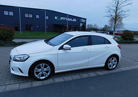 Mercedes-Benz A 160 Sondermodell SCORE GARANTIE Winterräder LED