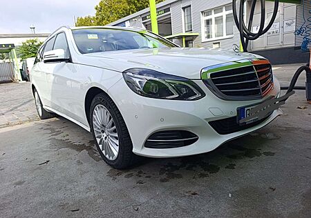 Mercedes-Benz E 220 T BlueTEC 9G-TRONICElegance