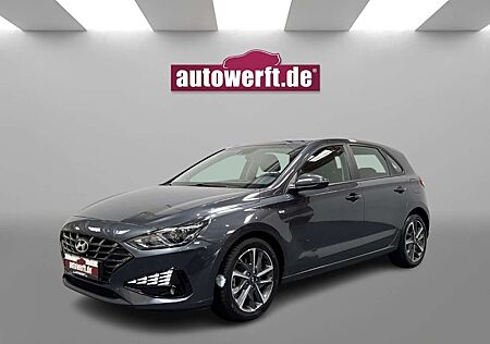 Hyundai i30 1.0 T-GDI Aut. NAVI KAMERA PDC SHZ 17Z CARPLAY