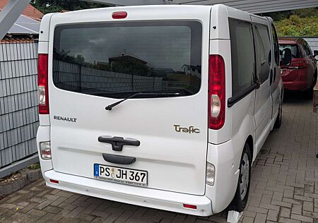 Renault Trafic 2.5 dCi FAP 150 L1H1