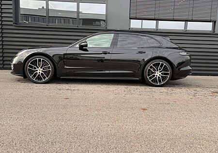 Porsche Panamera GTS Sport Turismo -NP CA : 180.000 €!