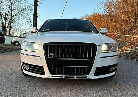 Audi A8 4.2 TDI DPF quattro Langversion