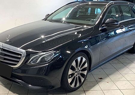 Mercedes-Benz E 200 T Distronic LED Kamera Navigation AHK