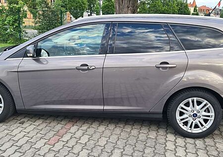 Ford Focus Turnier 1.0 EcoBoost Start-Stopp-system Titanium