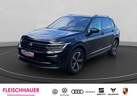 VW Tiguan Volkswagen Active 1.5 TSI Life Navi Rückfahrkamera