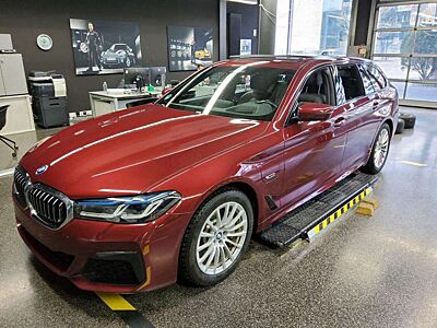 BMW 530 e TOURING xDRIVE M SPORT/LASER/ACC/HuD/PANO