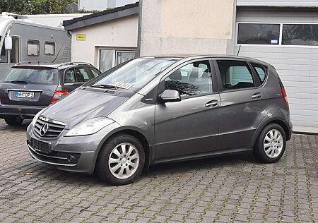 Mercedes-Benz A 160 A-Klasse 5-Türer BlueEFFICIENCY Scheckheft TOP