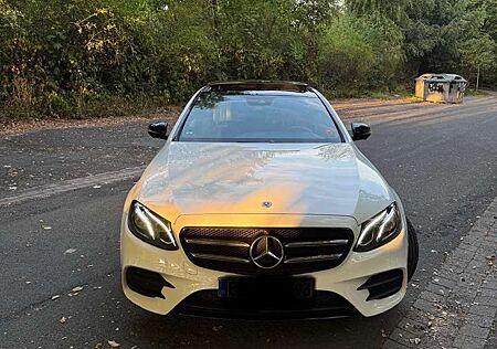 Mercedes-Benz E 350 350e 9G-TRONIC AMG Line